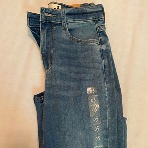 NWT- stretch high rise jeggings